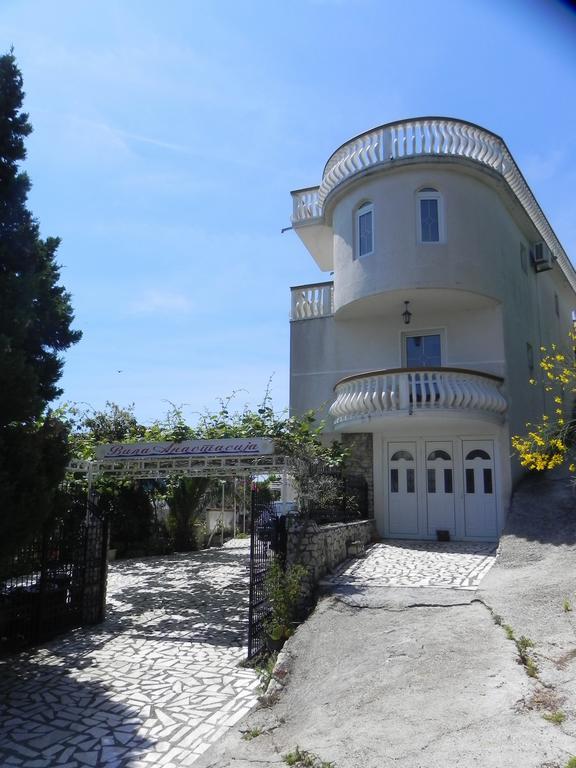 Apartments & Rooms Villa Anastasija Ülgün Dış mekan fotoğraf